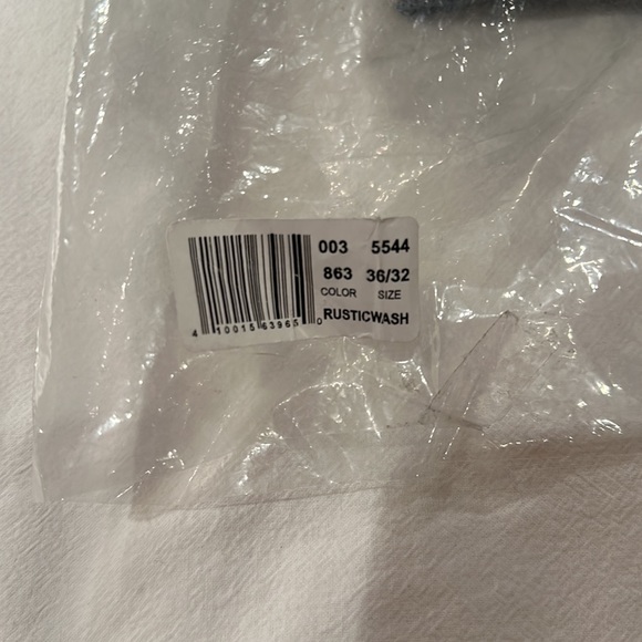 New in package Mens Eddie Bauer relaxed lined jeans. - Picture 10 of 10